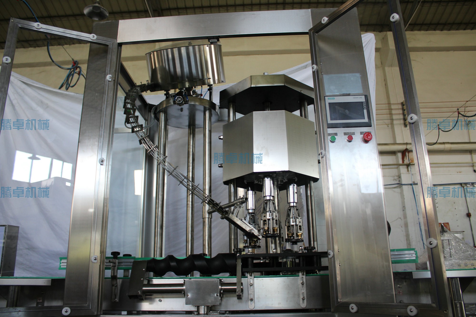 多頭回轉(zhuǎn)式旋蓋機(jī) 多頭回轉(zhuǎn)式旋蓋機(jī)